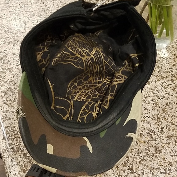 Hat - Picture 6 of 7